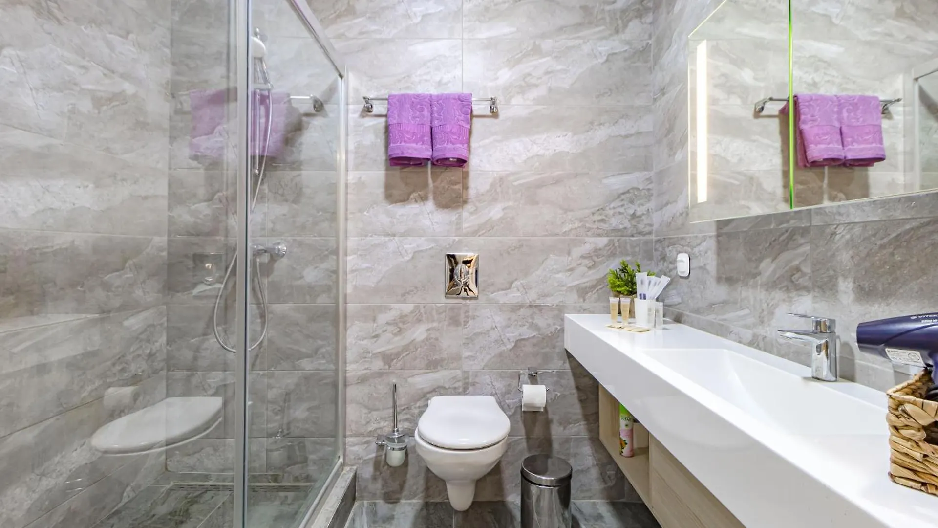 Apartment Royal Апарт-Отель Рядом С Ботаническим Садом Nur-Sultan  Kazakhstan
