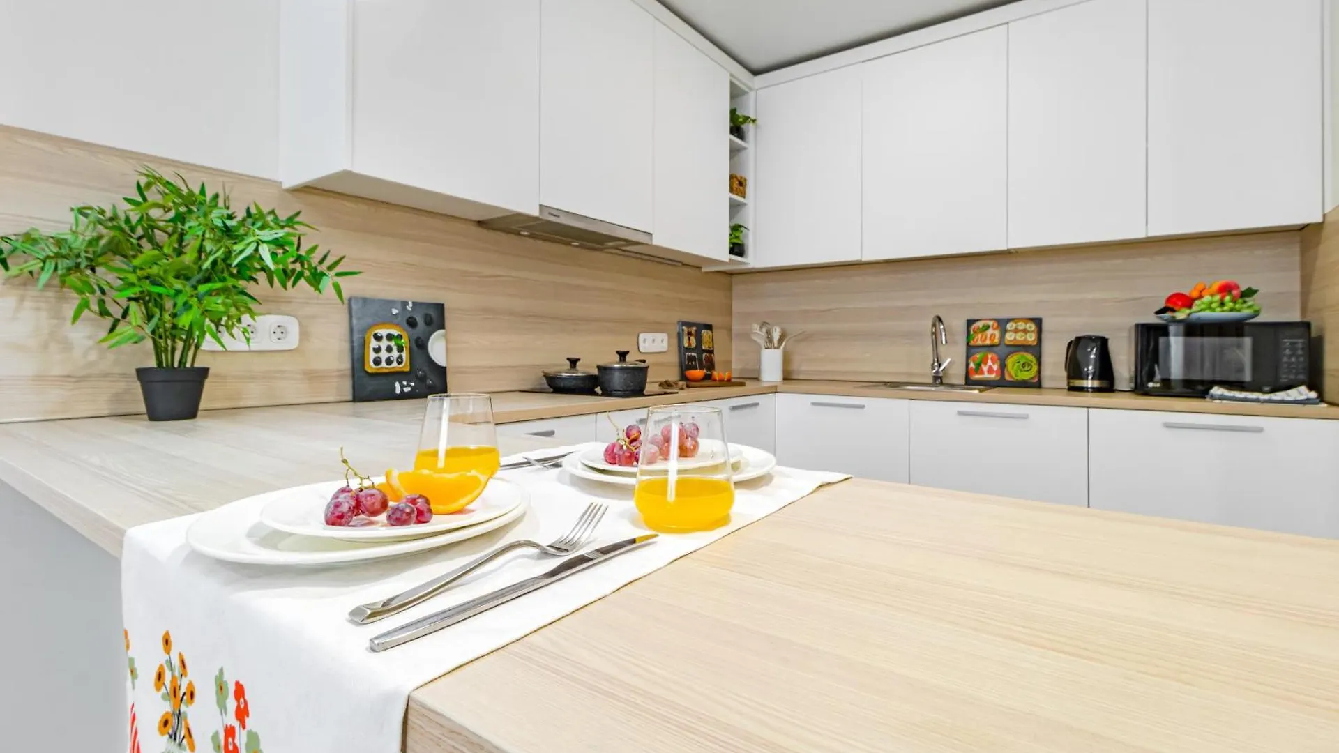 Apartment Royal Апарт-Отель Рядом С Ботаническим Садом Nur-Sultan  Kazakhstan